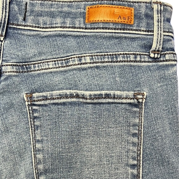 Abercrombie & Fitch Jeans Size 4/27 Short Blue Harper Low Rise Ankle Frayed Hem - Picture 5 of 11